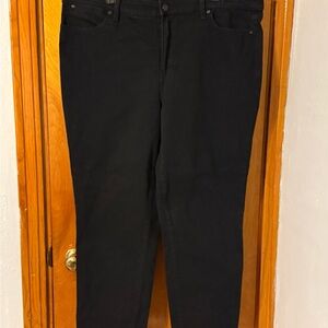 Talbots Women’s Slim Ankle Jean Size 18